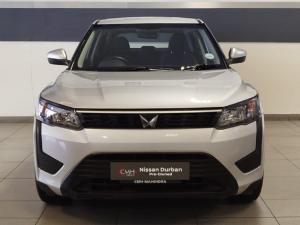 Mahindra XUV300 1.2T W4 SE - Image 3