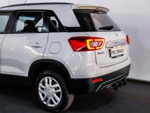 Suzuki Vitara Brezza 1.5 GL - Image 12