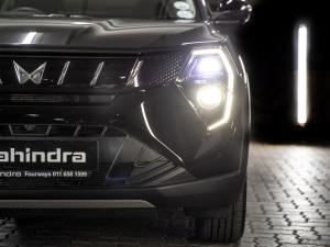 Mahindra XUV 3XO 1.2T AX5 manual - Image 4