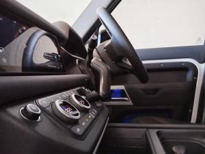 Land Rover Defender 110 D300 X-Dynamic SE - Image 12
