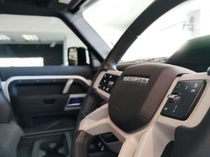 Land Rover Defender 110 D300 X-Dynamic SE - Image 14