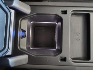 Land Rover Defender 110 D300 X-Dynamic SE - Image 16