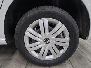 Volkswagen Polo Vivo hatch 1.4 Trendline - Image 4