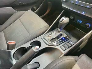 Hyundai Tucson 2.0 Premium auto - Image 9