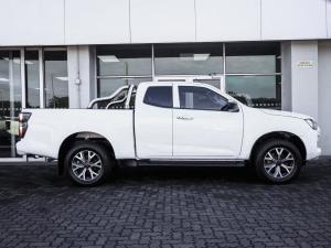 Isuzu D-Max 3.0TD Extended cab LSE - Image 2