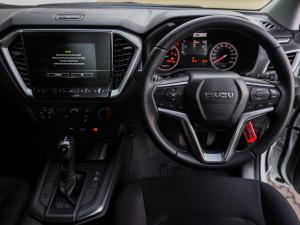 Isuzu D-Max 1.9TD single cab LS auto - Image 9