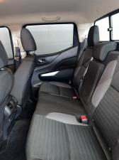 Nissan Navara 2.5DDTi double cab LE 4x4 - Image 11