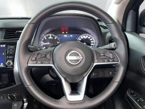 Nissan Navara 2.5DDTi double cab LE 4x4 - Image 13