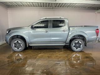 Nissan Navara 2.5DDTi double cab LE 4x4