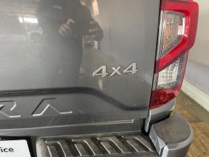 Nissan Navara 2.5DDTi double cab LE 4x4 - Image 8