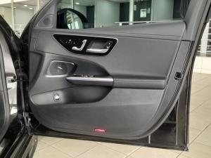 Mercedes-Benz C-Class C200 Avantgarde - Image 9
