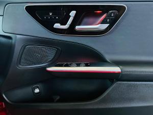 Mercedes-Benz C-Class C200 Avantgarde - Image 10