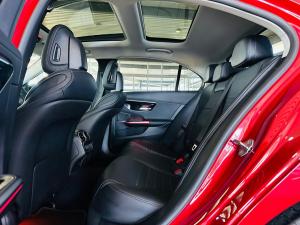 Mercedes-Benz C-Class C200 Avantgarde - Image 13