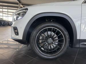 Mercedes-Benz GLB GLB220d 4Matic AMG Line - Image 4