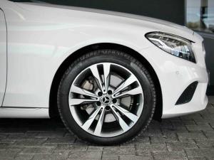 Mercedes-Benz C-Class C300 Avantgarde - Image 10