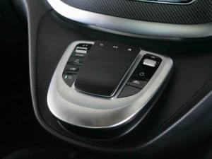 Mercedes-Benz V-Class V300d Exclusive - Image 12