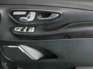 Mercedes-Benz V-Class V300d Exclusive - Image 14