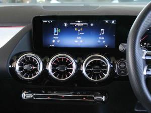 Mercedes-Benz GLA GLA200d Progressive - Image 13