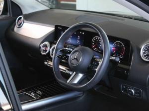 Mercedes-Benz GLA GLA200d Progressive - Image 14
