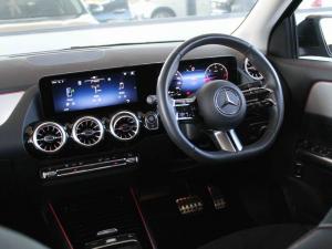 Mercedes-Benz GLA GLA200d Progressive - Image 15