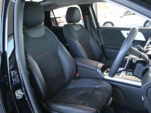 Mercedes-Benz GLA GLA200d Progressive - Image 20