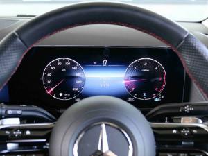 Mercedes-Benz GLA GLA200d Progressive - Image 7