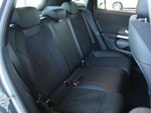 Mercedes-Benz GLA GLA200 Progressive - Image 19