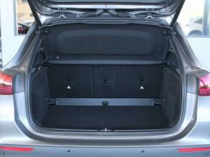 Mercedes-Benz GLA GLA200 Progressive - Image 8