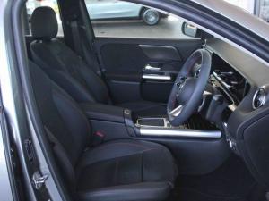 Mercedes-Benz GLA GLA200 Progressive - Image 9