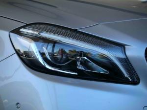 Mercedes-Benz A-Class A200 Style auto - Image 6