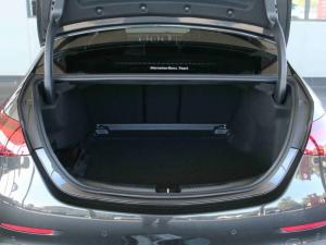 Mercedes-Benz C-Class C200 Avantgarde - Image 9