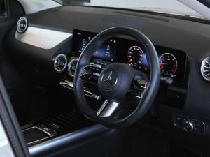 Mercedes-Benz GLA GLA200d Progressive - Image 14