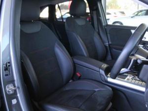 Mercedes-Benz GLA GLA200d Progressive - Image 16