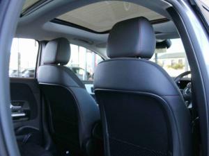 Mercedes-Benz GLA GLA200d Progressive - Image 17