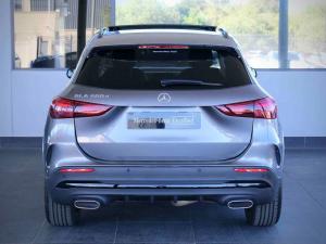 Mercedes-Benz GLA GLA200d Progressive - Image 8