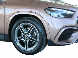 Mercedes-Benz GLA GLA200d Progressive - Image 5