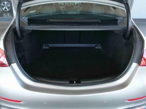 Mercedes-Benz C-Class C220d Avantgarde - Image 9