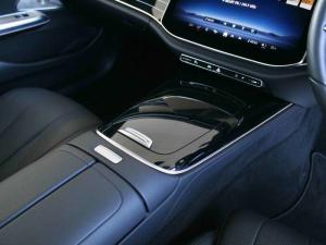Mercedes-Benz E-Class E200 Avantgarde - Image 13