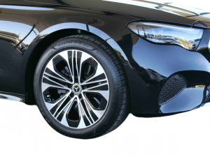 Mercedes-Benz E-Class E200 Avantgarde - Image 5