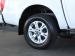 Nissan Navara 2.5DDTi double cab SE Plus auto - Thumbnail 16