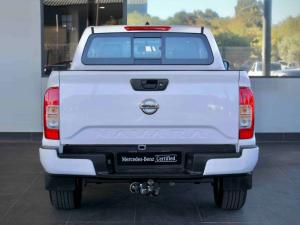 Nissan Navara 2.5DDTi double cab SE Plus auto - Image 20