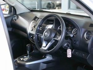 Nissan Navara 2.5DDTi double cab SE Plus auto - Image 34