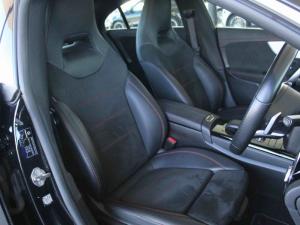 Mercedes-Benz CLA CLA200 Progressive - Image 17