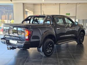 Nissan Navara 2.5DDTi double cab LE Plus - Image 6
