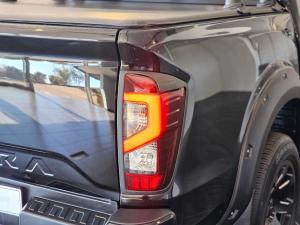 Nissan Navara 2.5DDTi double cab LE Plus - Image 7