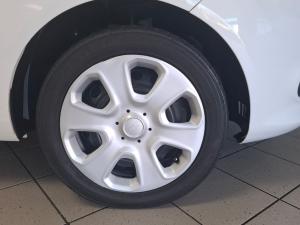 Ford Fiesta 1.4 5-door Ambiente - Image 17