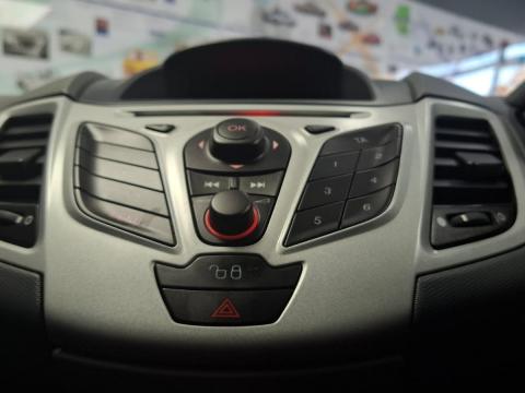 Image Ford Fiesta 1.4 5-door Ambiente