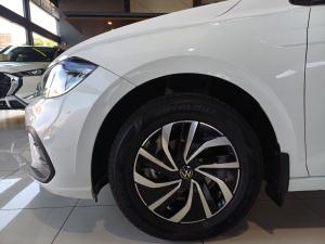Volkswagen Polo hatch 1.0TSI - Image 9