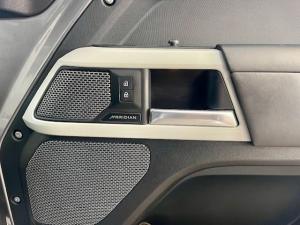 Land Rover Defender 110 D300 X-Dynamic SE - Image 15