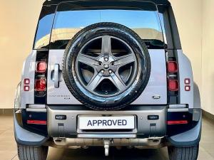 Land Rover Defender 110 D300 X-Dynamic SE - Image 7